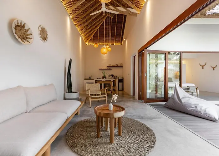 Villa Lumahi Dua - Luxury 1br Private With Pool, Walking Distance To Seseh